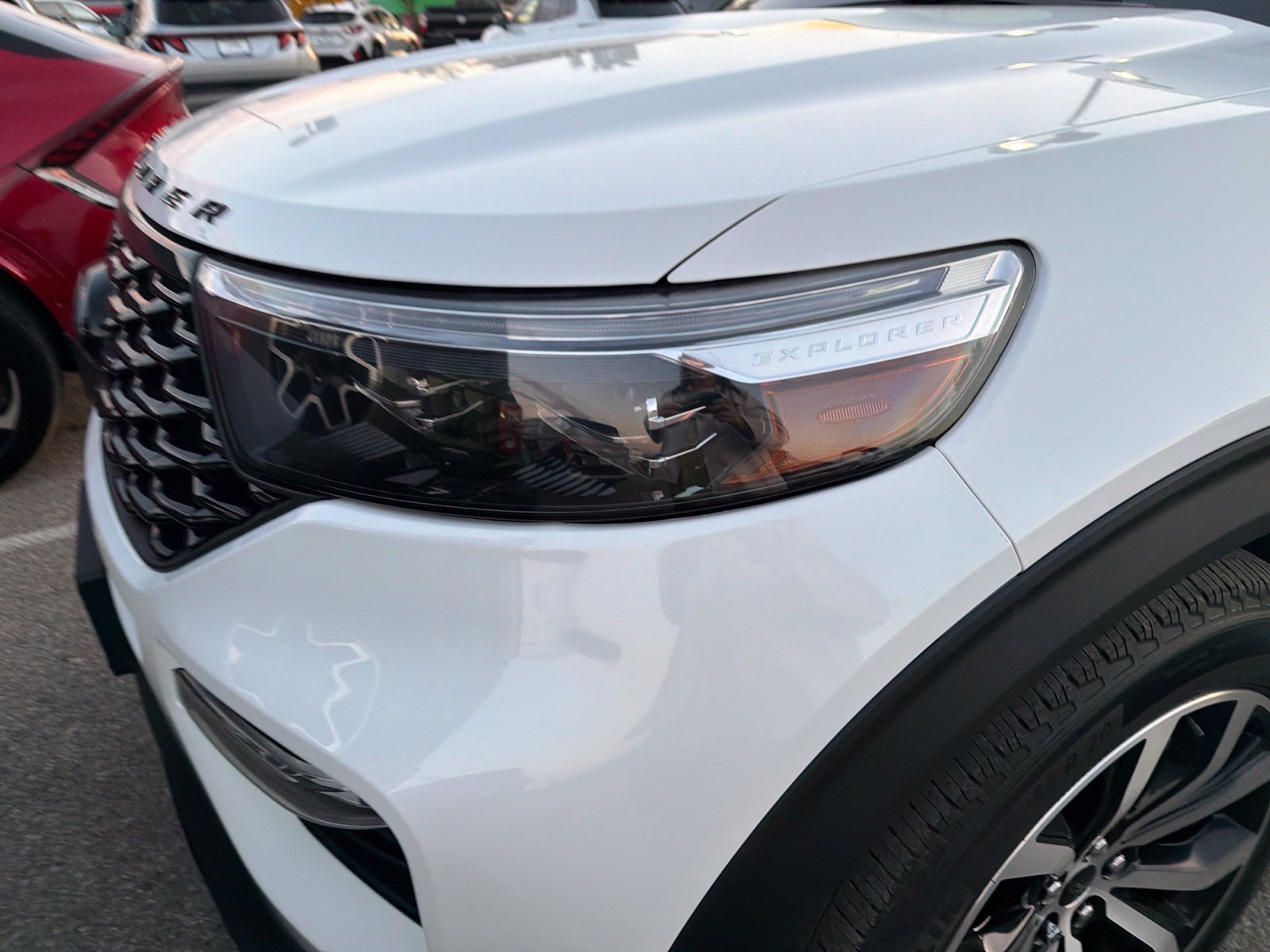 Used 2022 Ford Explorer ST-Line AWD/4WD image 2