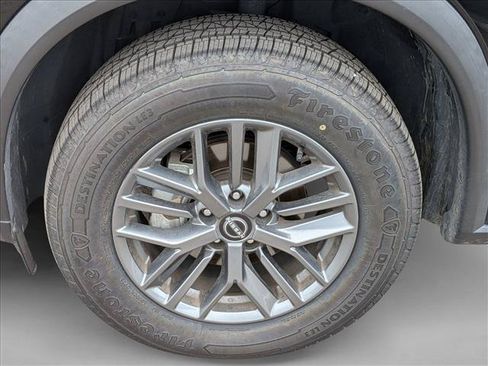 Used 2024 Nissan Rogue S FWD image 15