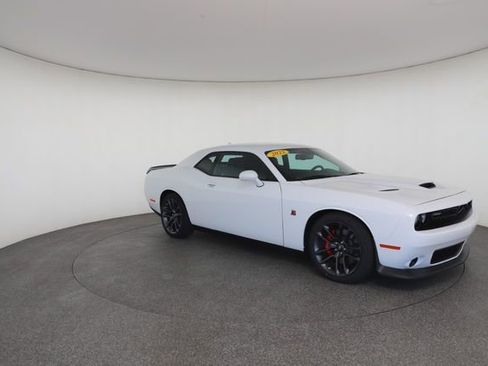 Used 2022 Dodge Challenger R/T Scat Pack w/ Plus Package image 27