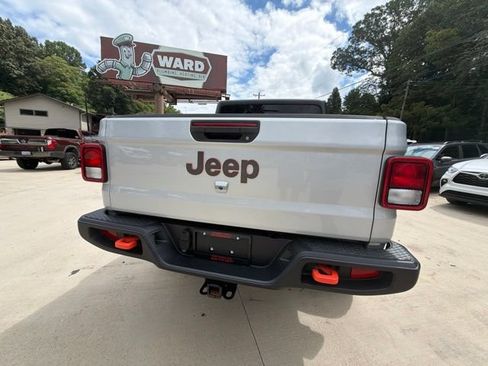 Used 2023 Jeep Gladiator Mojave w/ Trailer Tow Package AWD/4WD image 12