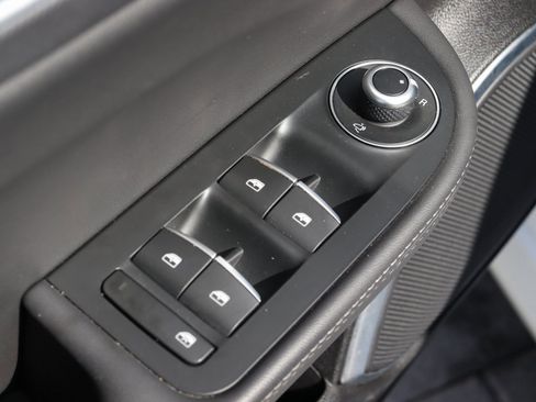 Used 2022 Alfa Romeo Giulia Veloce image 11