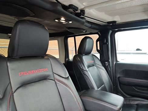 Used 2020 Jeep Wrangler Unlimited Rubicon w/ LED Lighting Group AWD/4WD image 12