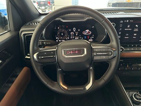 Certified 2024 GMC Canyon AT4 w/ Technology Package AWD/4WD image 15
