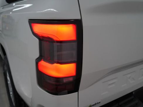 Used 2024 Nissan Frontier SV AWD/4WD image 57