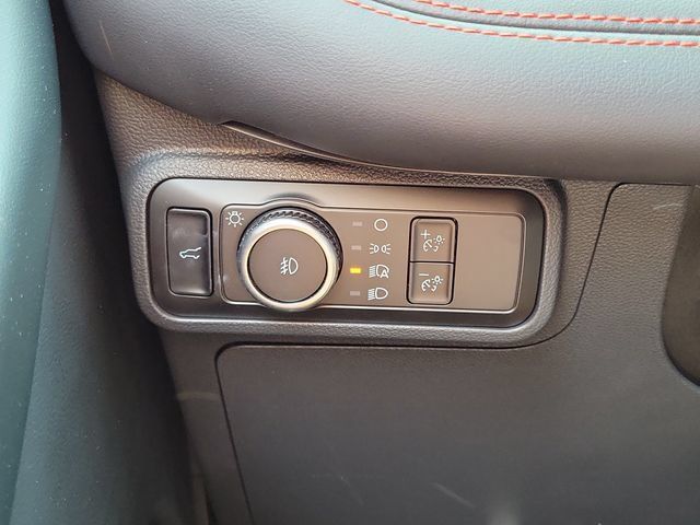 Used 2025 Ford Explorer ST-Line w/ Premium Package RWD image 14