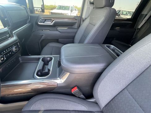 Used 2025 Chevrolet Silverado 2500 LT w/ Convenience Package AWD/4WD image 21