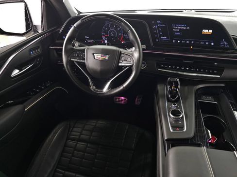 Used 2023 Cadillac Escalade ESV V AWD/4WD image 21