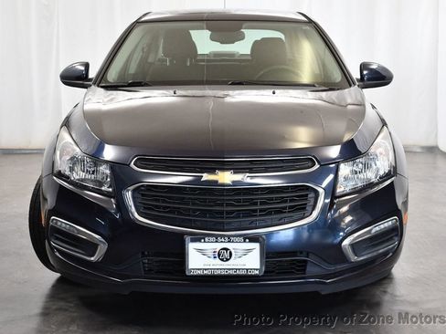 Used 2016 Chevrolet Cruze LT FWD image 4