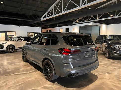 Used 2024 BMW X5 M60i AWD/4WD image 3