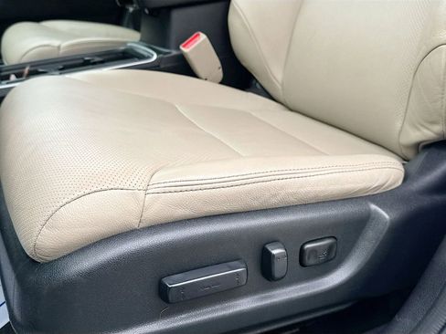 Used 2016 Honda CR-V EX-L image 18