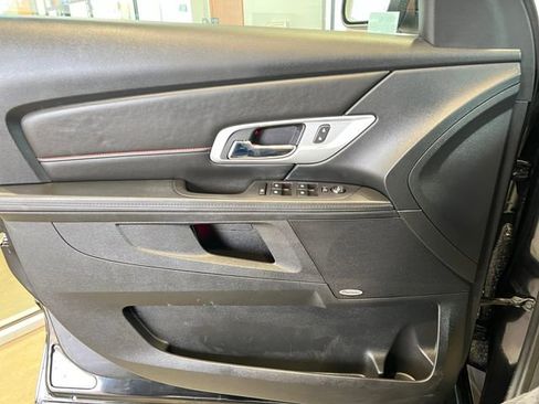 Used 2017 GMC Terrain SLT w/ Open Road Package FWD image 16
