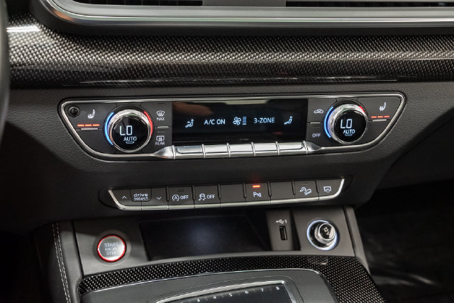 Used 2019 Audi SQ5 Premium Plus w/ Premium Plus Package AWD/4WD image 19