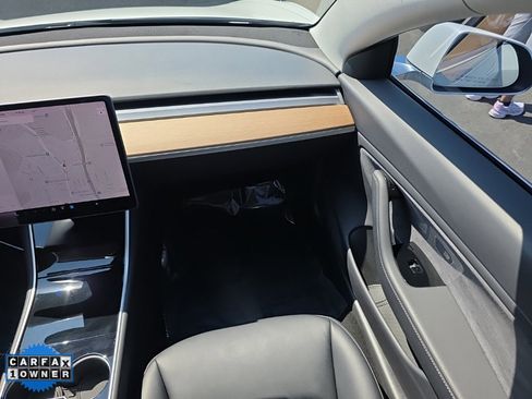 Used 2019 Tesla Model 3 Standard Range Plus image 59
