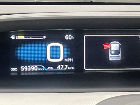 Used 2018 Toyota Prius Four Touring image 22