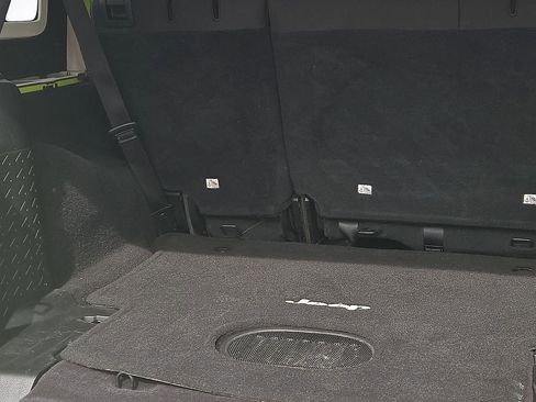 Used 2016 Jeep Wrangler Unlimited Rubicon w/ Connectivity Group AWD/4WD image 8