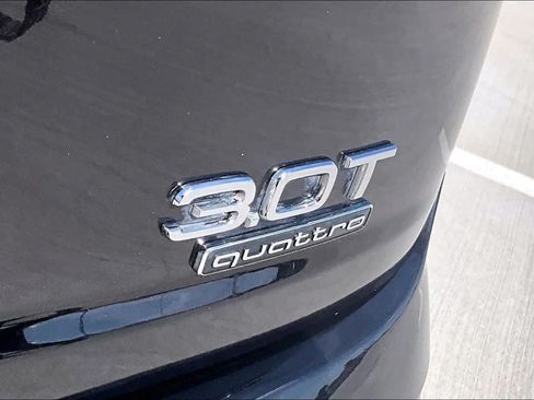 Used 2018 Audi Q7 3.0T Prestige AWD/4WD image 9