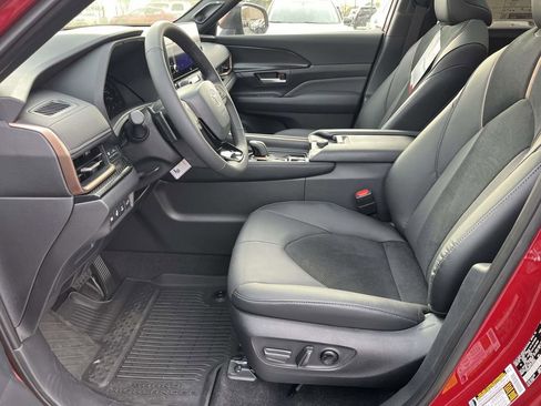 Used 2026 Toyota Grand Highlander AWD Hybrid image 11