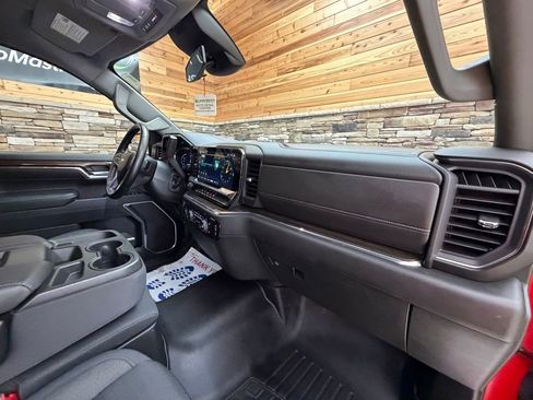 Used 2023 Chevrolet Silverado 1500 LT AWD/4WD image 13