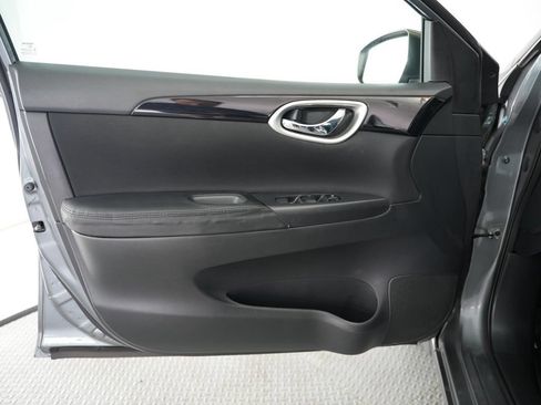 Used 2019 Nissan Sentra SV FWD image 39