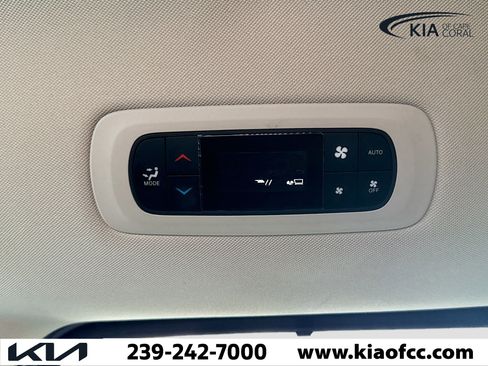 Used 2020 Chrysler Pacifica Touring-L image 20