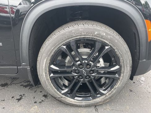 New 2026 Chevrolet Traverse LT w/ Driver Confidence Package image 31