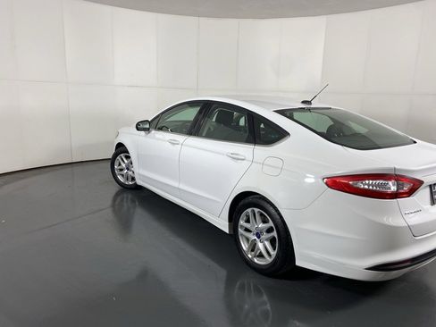 Used 2014 Ford Fusion SE image 8