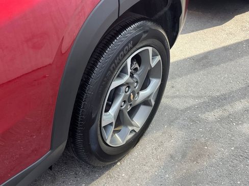 Used 2025 Chevrolet Trax LT image 31