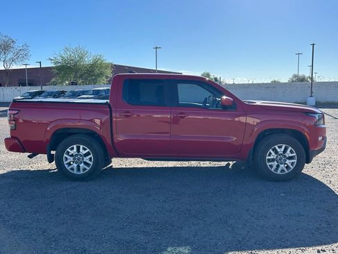 Used 2022 Nissan Frontier SV RWD image 4