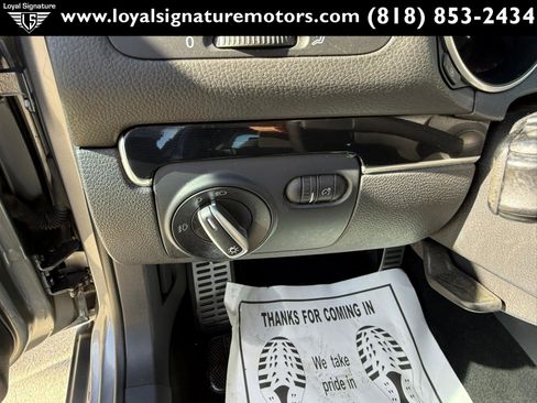 Used 2012 Volkswagen Golf 4-Door image 17