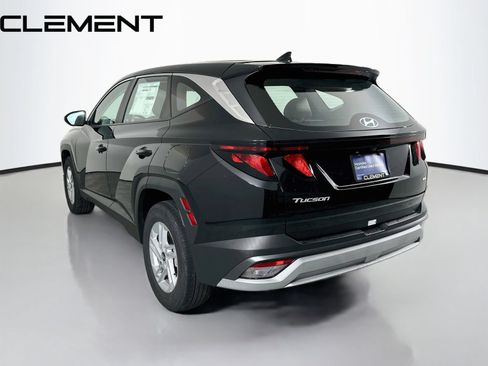Certified 2025 Hyundai Tucson SE AWD/4WD image 10