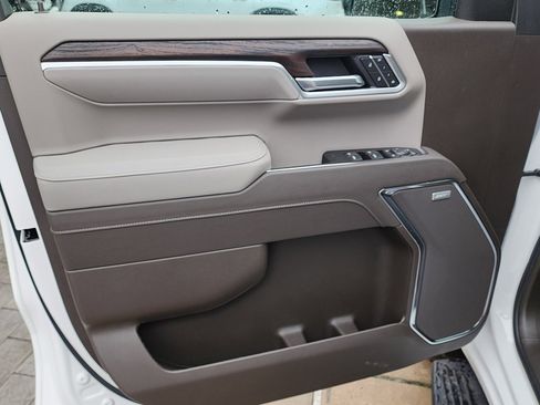 New 2026 GMC Sierra 1500 SLT w/ SLT Premium Plus Package image 14