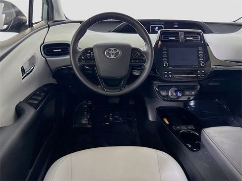 Certified 2022 Toyota Prius XLE image 20