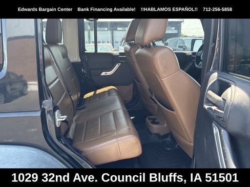 Used 2012 Jeep Wrangler Unlimited Rubicon w/ Dual Top Group AWD/4WD image 8
