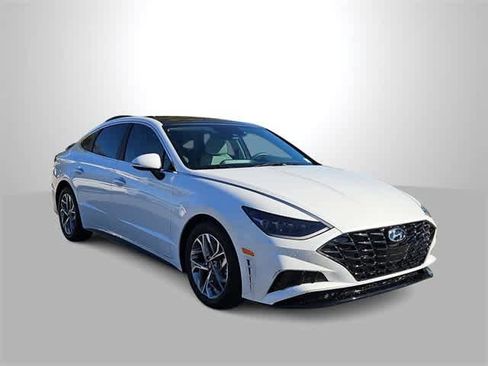 Certified 2023 Hyundai Sonata SEL w/ Convenience Package image 2