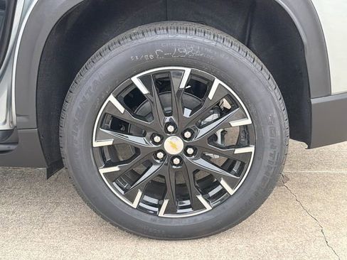 New 2026 Chevrolet Traverse LT image 21