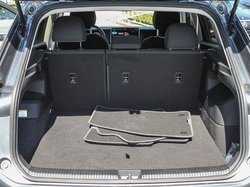 Used 2025 Volkswagen Tiguan S image 26