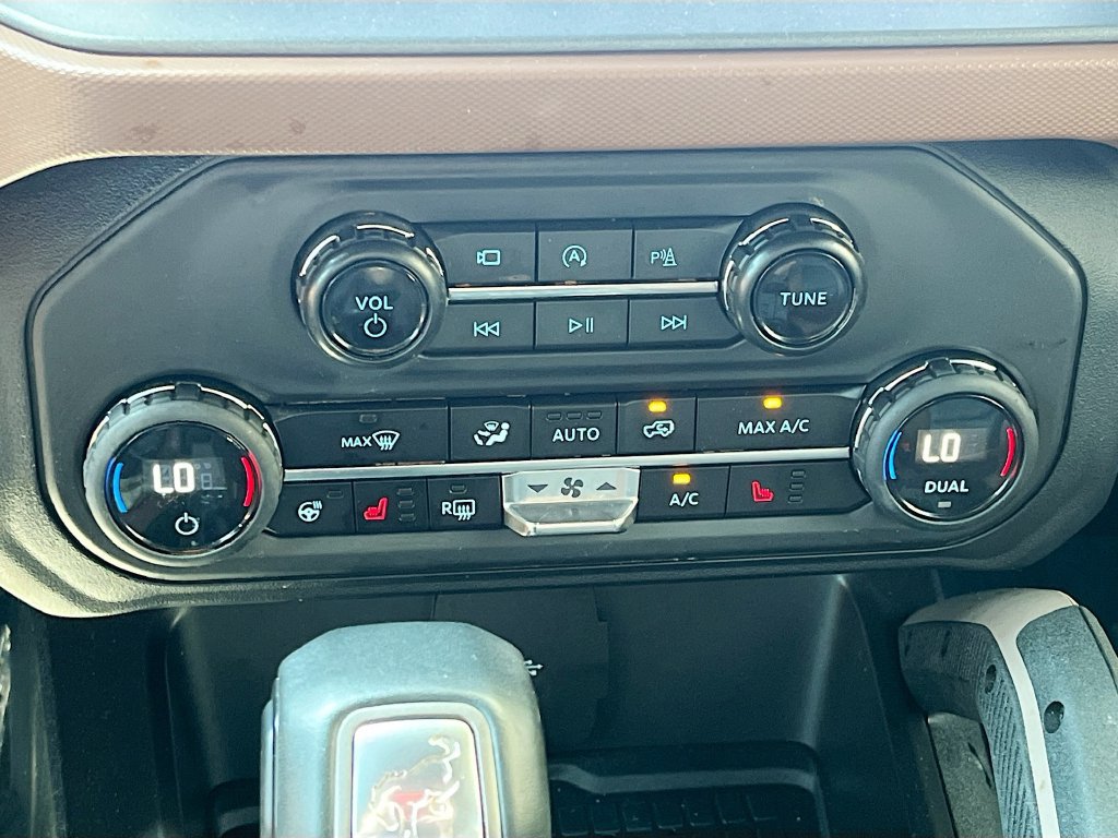 Used 2024 Ford Bronco Outer Banks AWD/4WD image 16