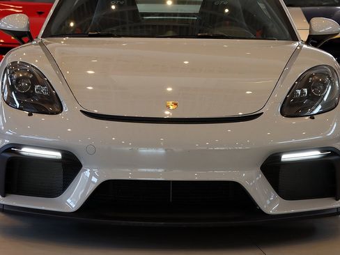 Used 2020 Porsche 718 Cayman GT4 image 16