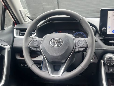 Used 2025 Toyota RAV4 Limited w/ Advanced Technology Package AWD/4WD image 19