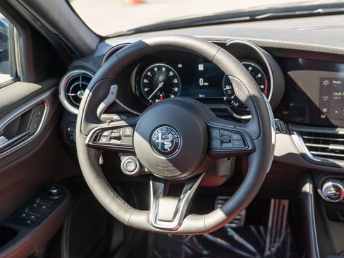 New 2025 Alfa Romeo Giulia w/ Veloce Package Rwd image 21