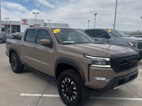 Used 2024 Nissan Frontier PRO-4X w/ Technology Package image 2
