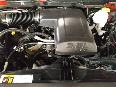 Used 2020 RAM 1500 Tradesman w/ Popular Equipment Group RWD image 30
