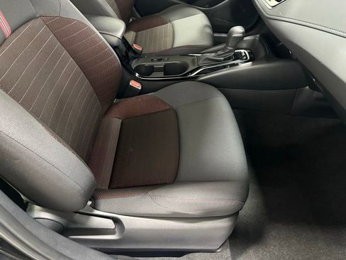 Used 2025 Toyota Corolla SE image 59