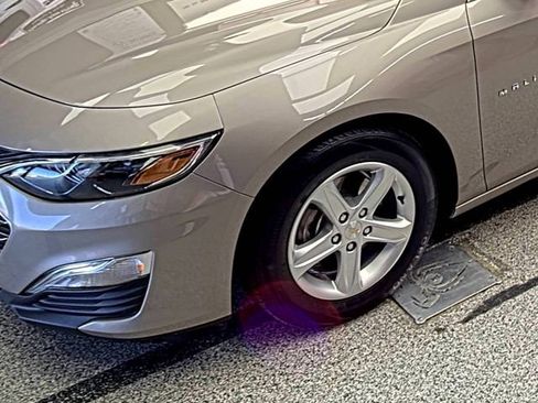 Used 2023 Chevrolet Malibu LS image 4