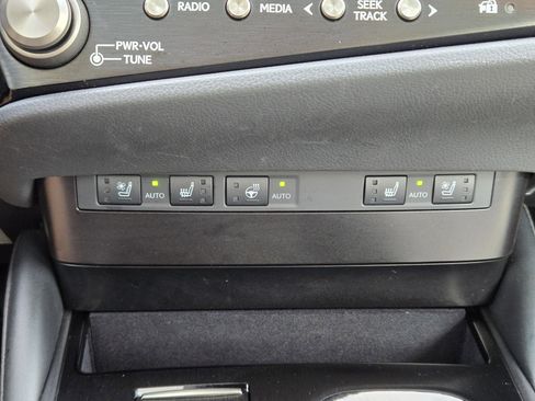 Certified 2023 Lexus ES 350 w/ Premium Package image 28