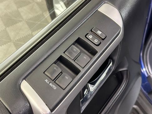 Used 2016 Toyota 4Runner SR5 image 35