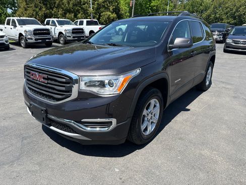 Used 2017 GMC Acadia SLE FWD image 7