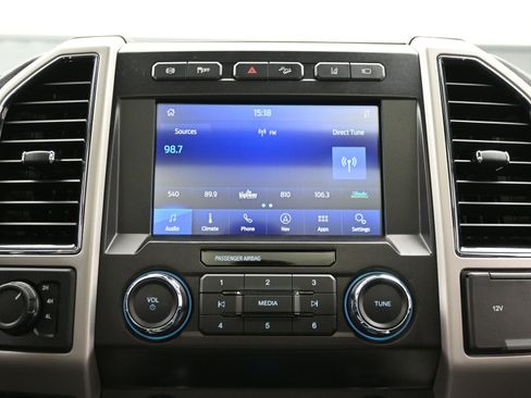 Used 2020 Ford F350 Lariat w/ Lariat Ultimate Package image 33