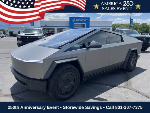 Used 2024 Tesla Cybertruck AWD Crew Cab image 1