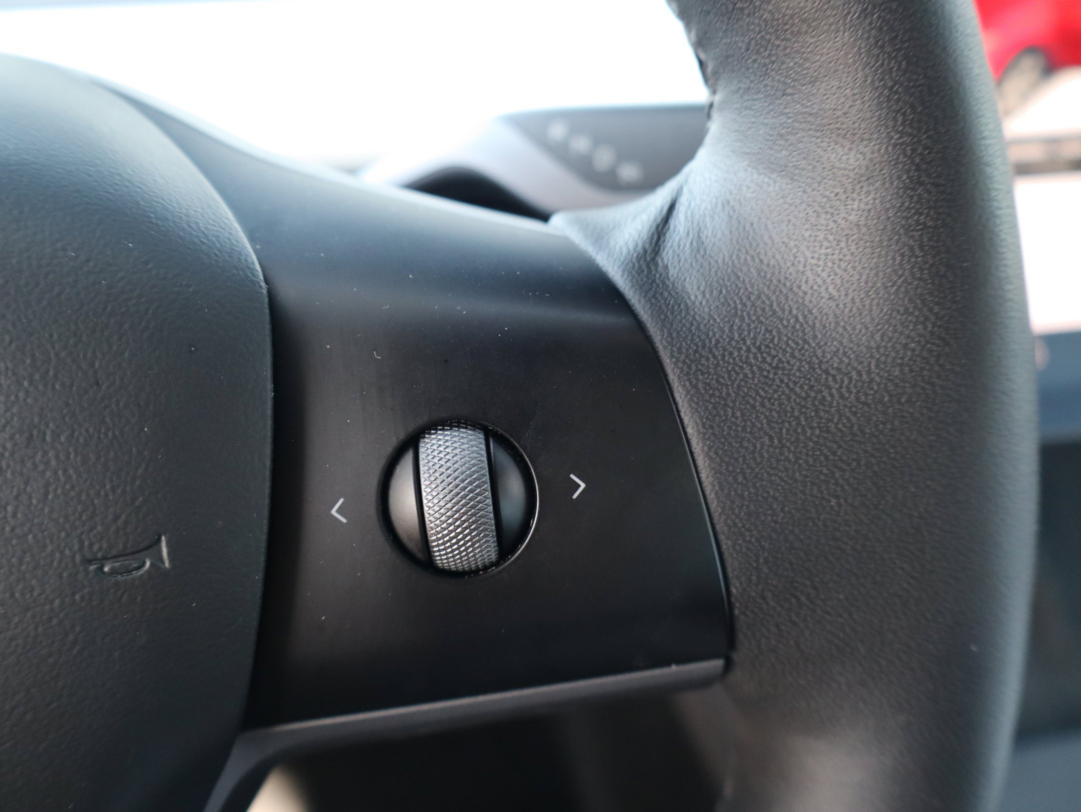 Used 2021 Tesla Model Y Long Range AWD/4WD image 17